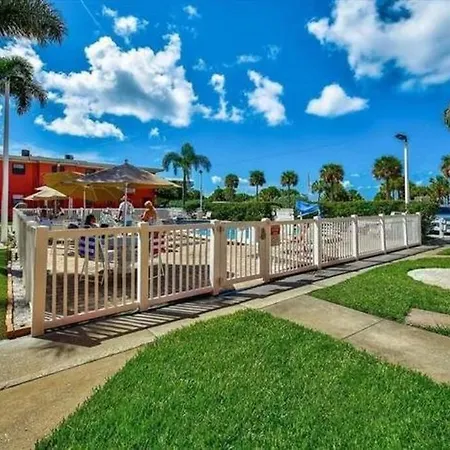 Ocean View Studio With Heated Pool St. Pete Beach Exterior photo